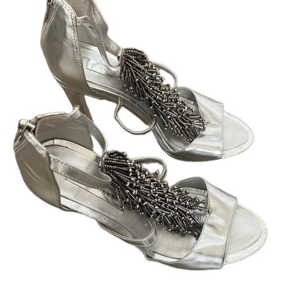 BCBG Max Azria Metallic Silver 4" Heels - Size 6 1/2 - Picture 10 of 16